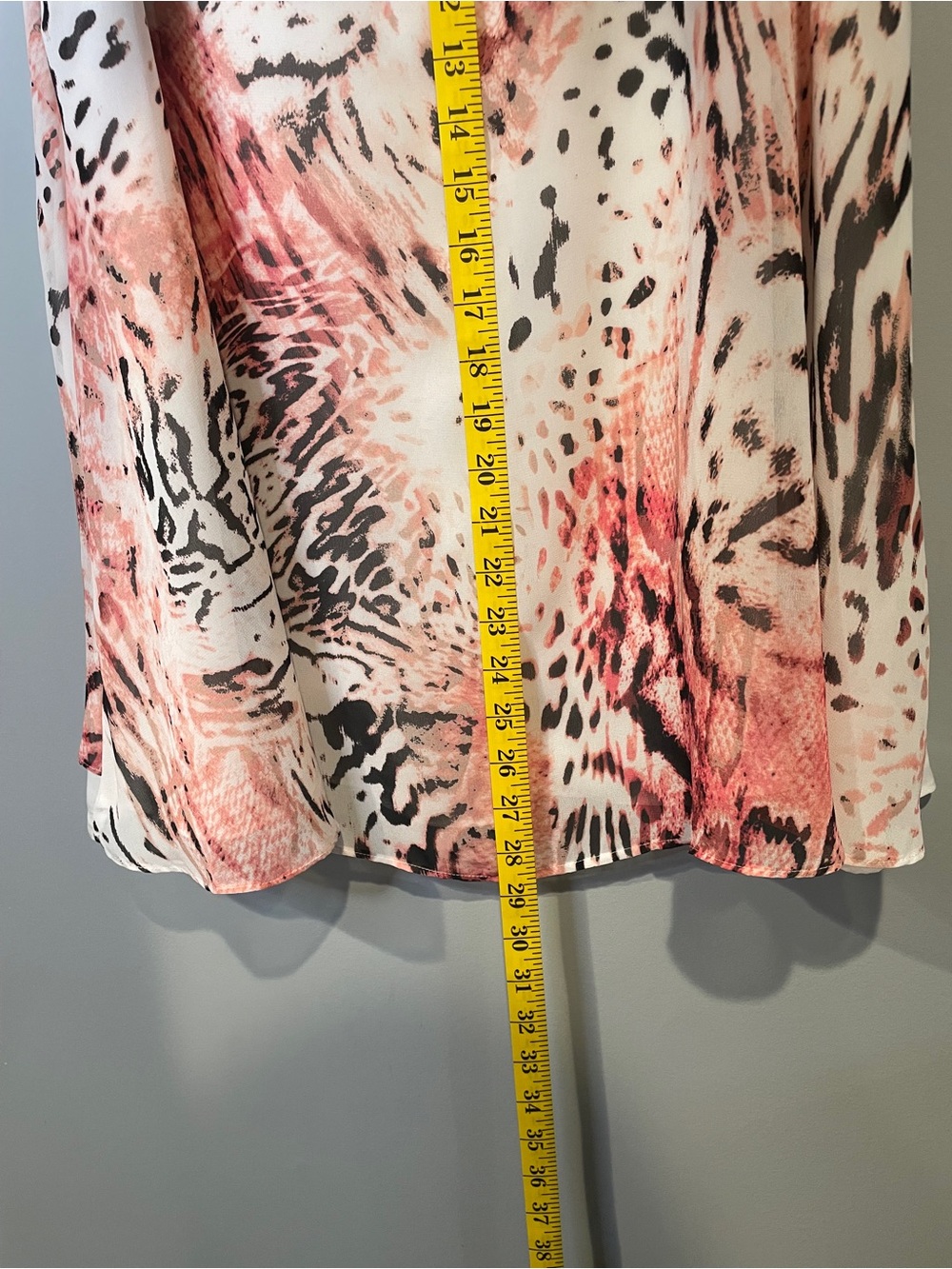 Jennifer Lopez Pink Animal Print Sleeveless Blouse - Picture 7 of 7